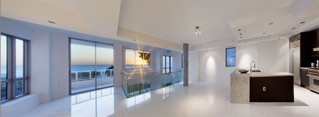 Ocean House South Beach, 125 Ocean Drive, photo 2 of 7