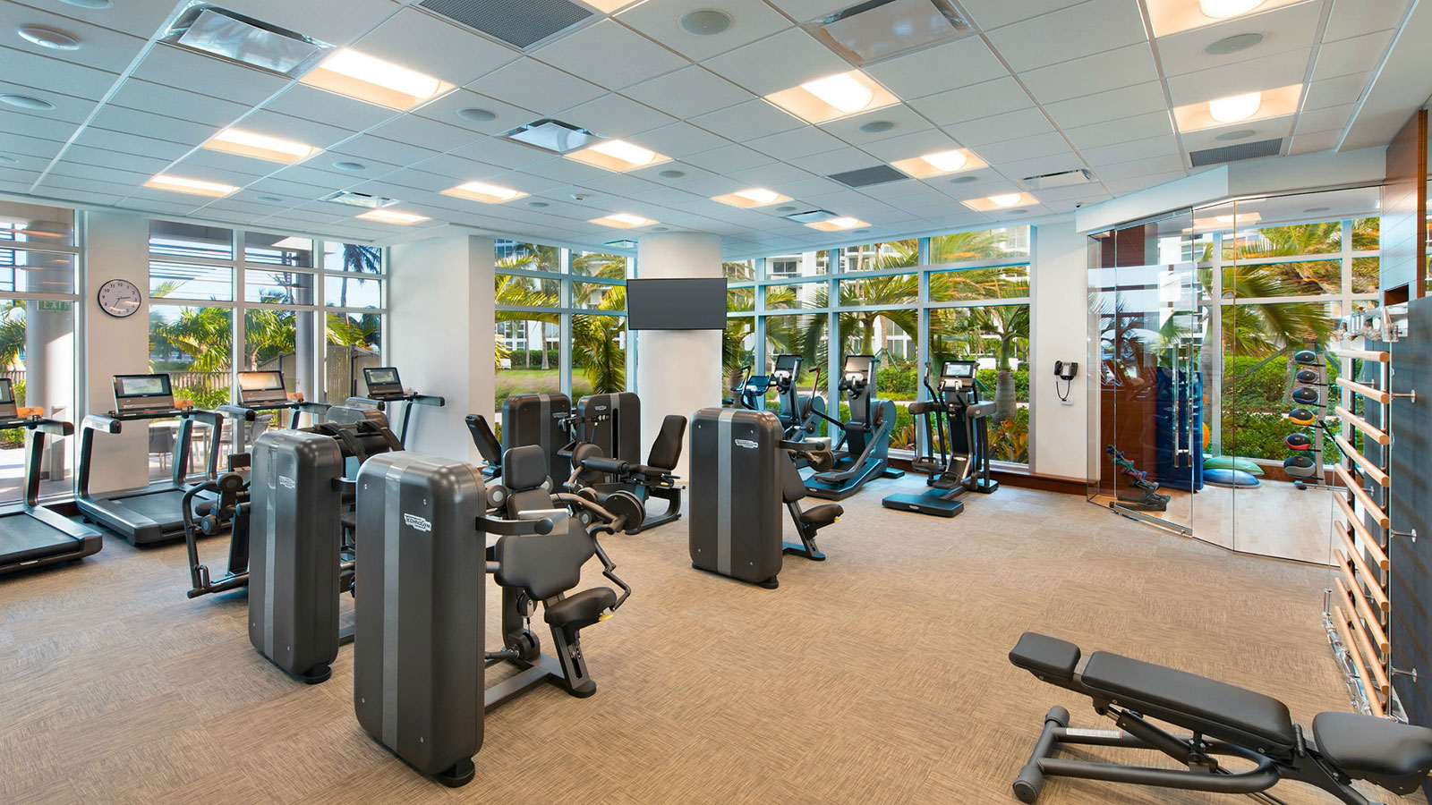 One Bal Harbour, 10295 Collins Avenue, photo 4 of 9