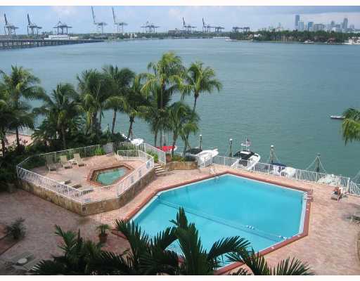 South Bay Club