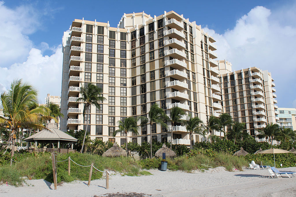 Towers of Key Biscayne Tower 1, 1111 Crandon Blvd, photo 2 of 3